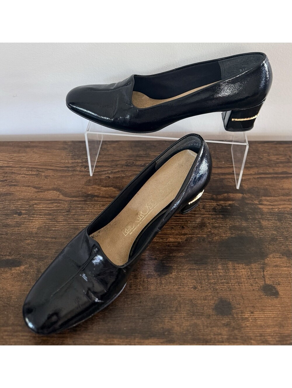 Vtg Red Cross Women's Shoes Black Pumps Slip On Size 10 AA Dressy Gold Trim Heel